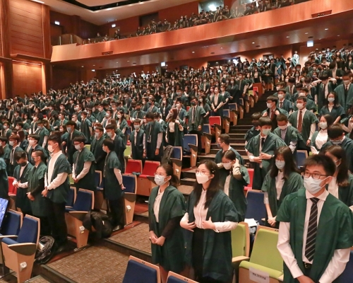 香港大學昨舉行新生入學禮，