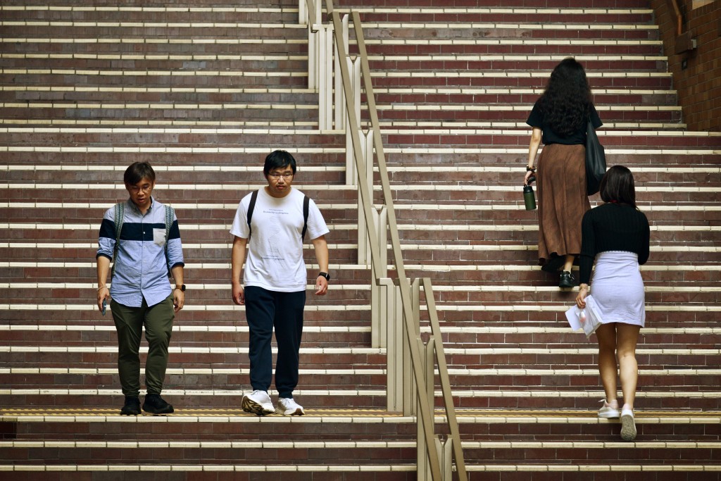 整体而言，理大共有4名学者在其领域位列全球前10名，人数冠绝本港院校。