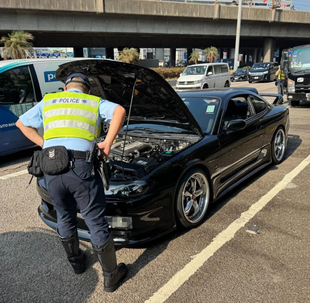 警方一連3日在新界南重點打擊超速駕駛、非法改裝車輛、酒後駕駛及毒後駕駛等嚴重交通罪行。警方提供