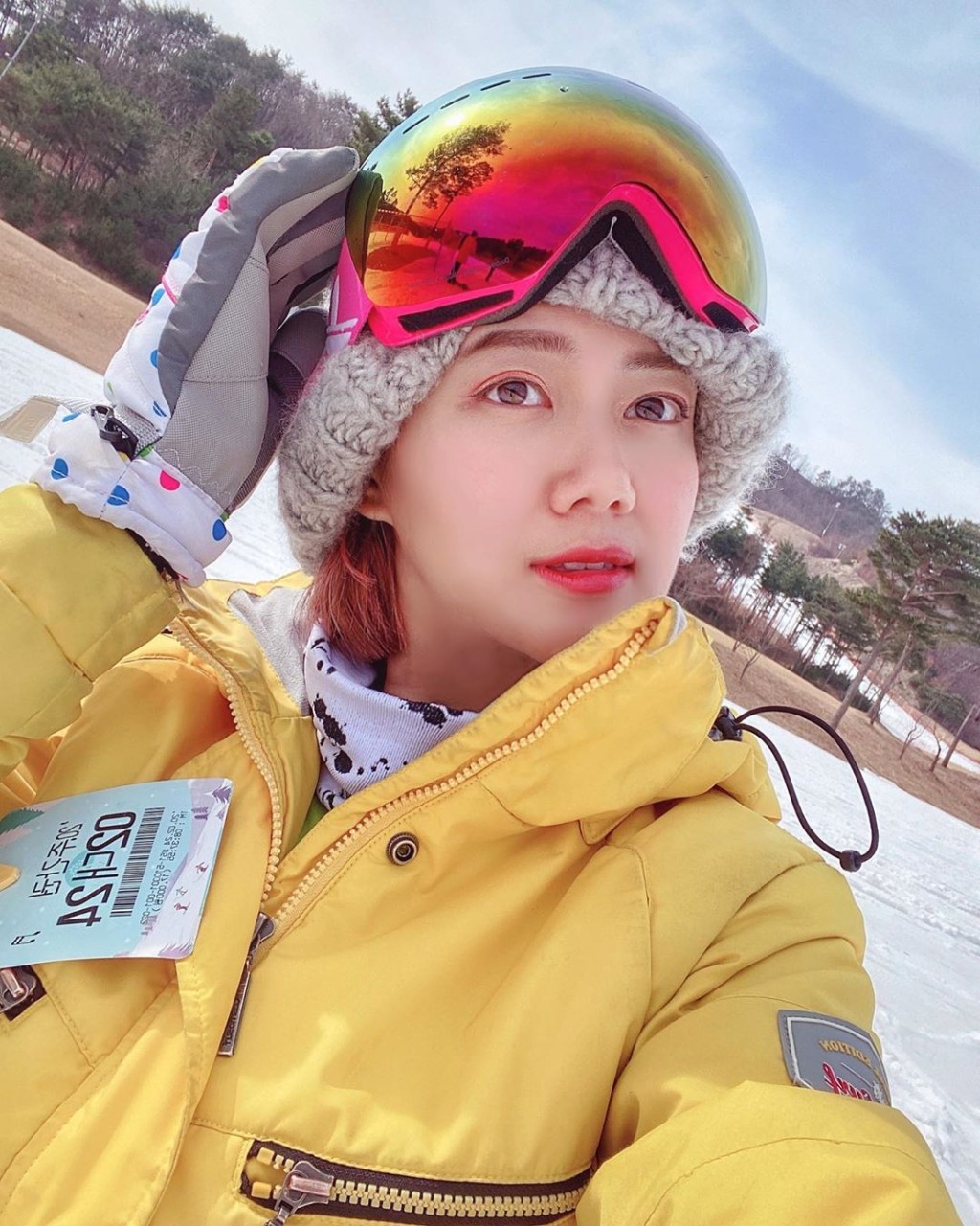 她聲稱只去了明洞、弘大及江原道滑雪場。