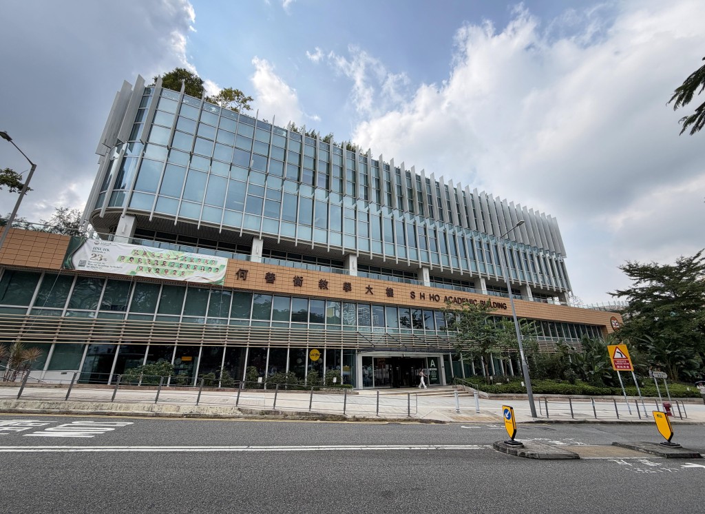 莫家豪強調重視學生的學習體驗,增加收生需評估校園設施等因素,不會「盲搶人」。蘇正謙攝 莫家豪強調重視學生的學習體驗,增加收生需評估校園設施等因素,不會「盲搶人」。蘇正謙攝