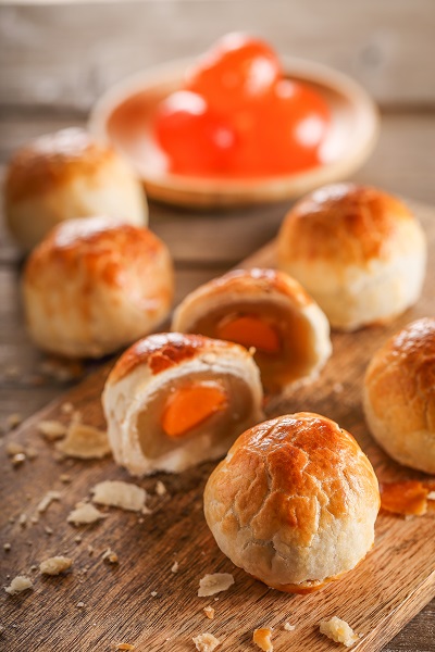 恆香招牌蛋黃酥。