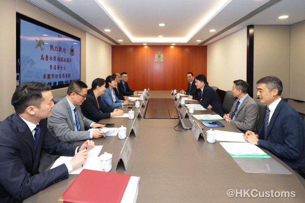 雙方就不同範疇交換意見，以促進海關協作，並帶動兩地以至中亞地區的貿易發展。