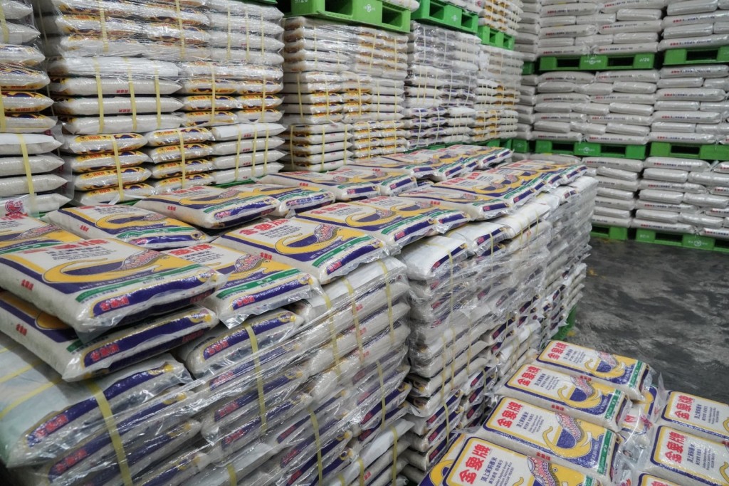 金源米业的米仓存货充裕。林健锋fb图片