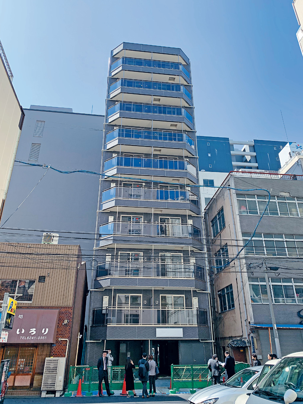 ■上圖為將近落成並位於大阪心齋橋的投資發展項目,FMI是全港第一間銷售大阪樓盤的公司,公司亦設部門專為有意投資日本的客戶度身投資、提供售後服務、供稅務規劃及申請經營人簽證。