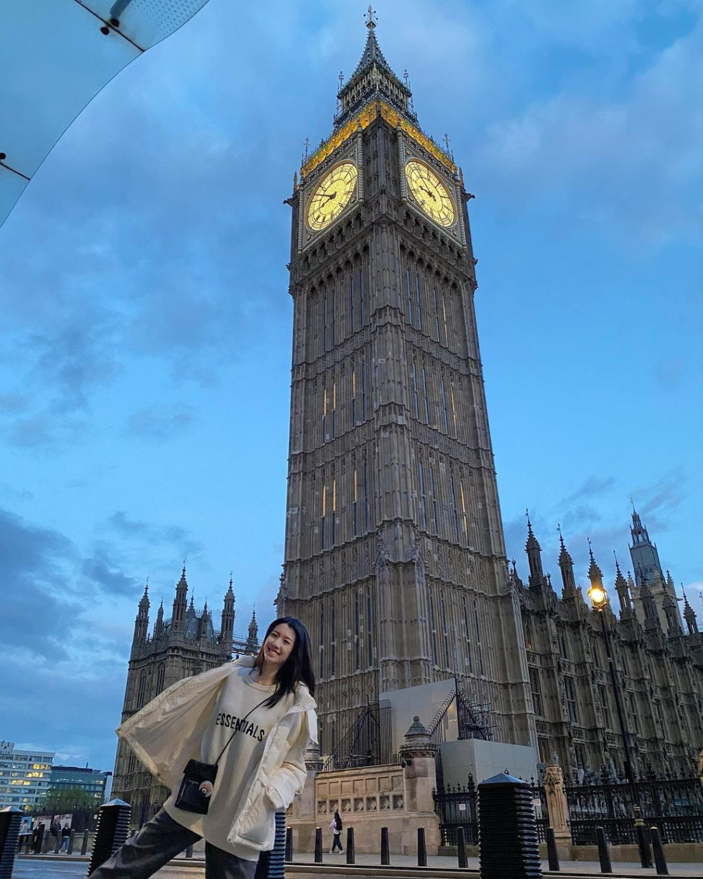 蔡思貝在6月中出發到英國及意大利合共9個城市拍攝《貝遊歐洲》。