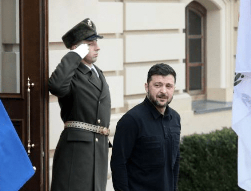 烏克蘭總統澤連斯基周四（11日）表示，烏克蘭已向美國提交一份更新版的國家和平計劃，該草案除了包含安全保障和戰後重建協議外，還將烏克蘭軍隊規模定為80萬人。法新社