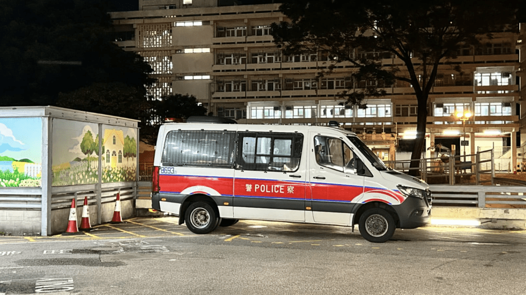 警方到場調查。蔡楚輝攝 警方到場調查。蔡楚輝攝