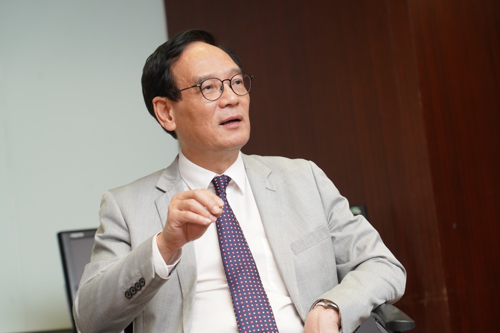 狄志遠表示,政府應賦予滲水辦更大執法權。資料圖片 狄志遠表示,政府應賦予滲水辦更大執法權。資料圖片