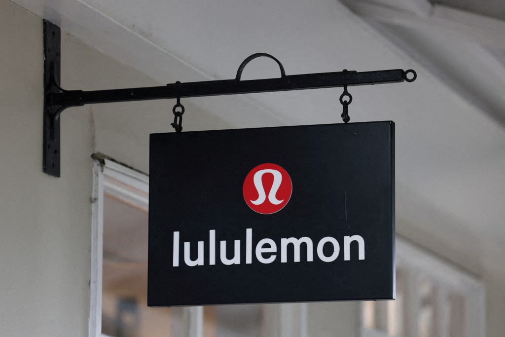 Lululemon驚爆「含毒」，美國查致癌物。 路透社
