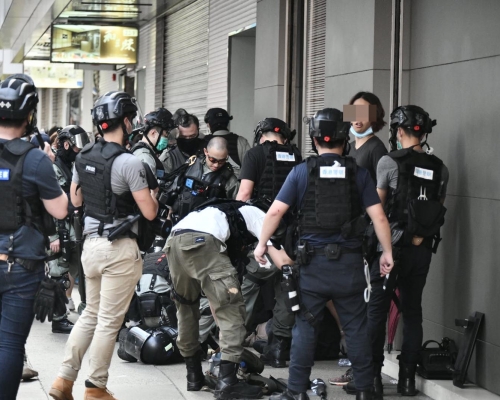 警方今日在銅鑼灣拘捕多人。
