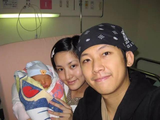 希良梨後來成功打敗病魔,並於2008年與台籍男友結婚,翌年誕下一子。 希良梨後來成功打敗病魔,並於2008年與台籍男友結婚,翌年誕下一子。