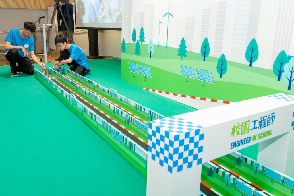 中電「校園工程師」 計畫舉辦首個三項「鐵人」盃賽。中電供圖