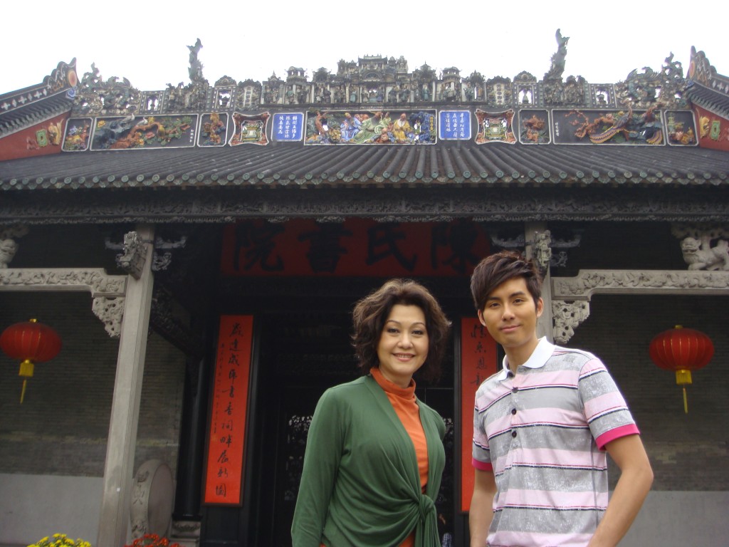 鍾健威(Ray)在2010年為有線電視懷舊飲食節目《嚐‧回味》到廣州進行拍攝。