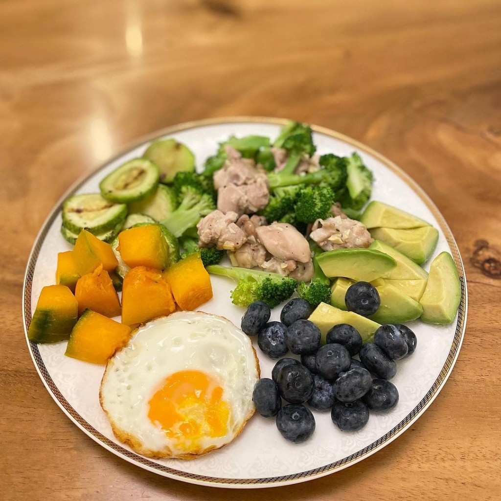 除了運動，飲食都好重要，所以Dada分享了她的餐單。