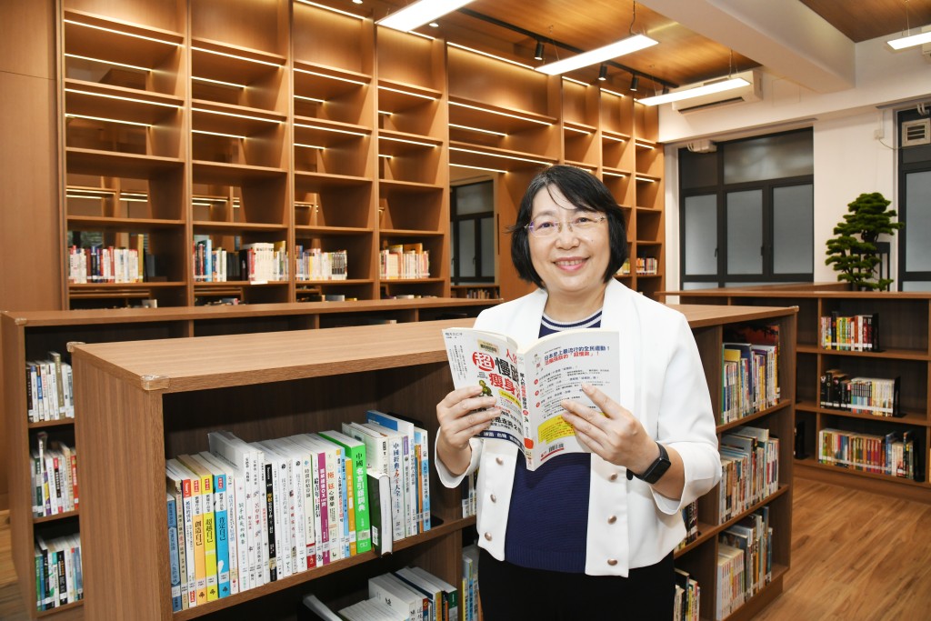 傳統名校聖若瑟書院校長黃婉芬今年8月退休。