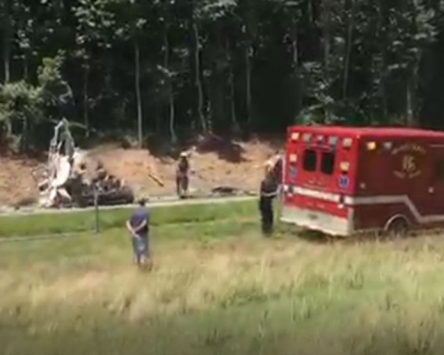 消防及警员赶到现场。网图