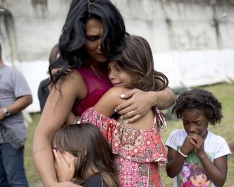 參加者可以藉此機會與家人零距離接觸。