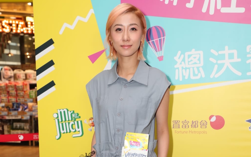 泳兒讚男友影相確係靚，但去旅行要工作就好辛苦。