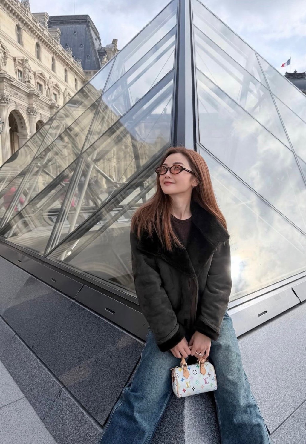 阿Sa撇低男友與容祖兒遊巴黎。