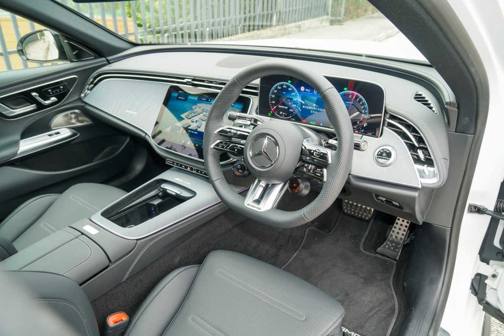 充電混能平治Mercedes-AMG E 53 HYBRID 4MATIC+本地試駕:豪華科技感座艙跑味盎然。
