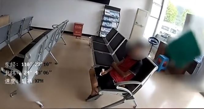 駕大膽車的12歲童，謊稱患矮小症但其實已成年。桂林交警