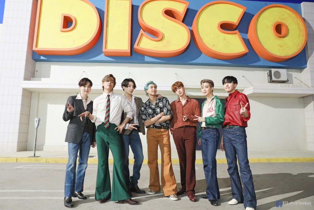 BTS《Dynamite》