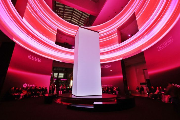 韓國國立中央博物館昨日舉行BLACKPINK新碟試聽會。