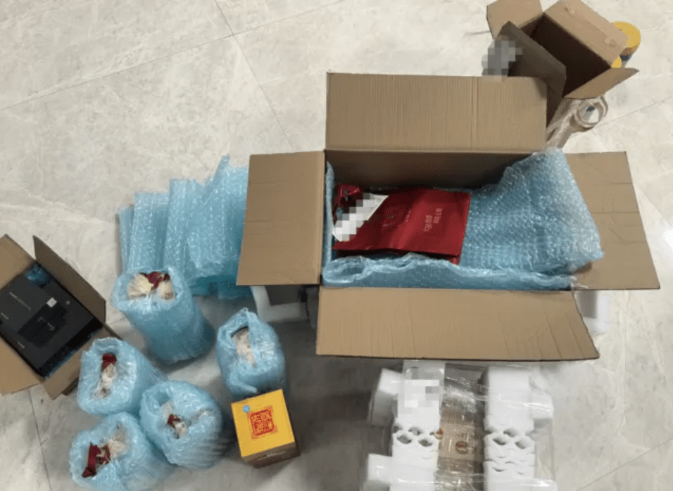 浙女線上面試遭刷臉盜刷逾4萬獲警追回,網民促公開手法防騙。微博 浙女線上面試遭刷臉盜刷逾4萬獲警追回,網民促公開手法防騙。微博