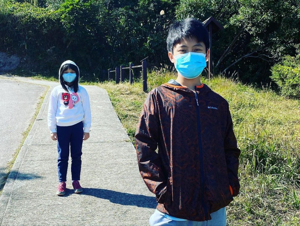 郭晉安帶子女去行飛鵝山。