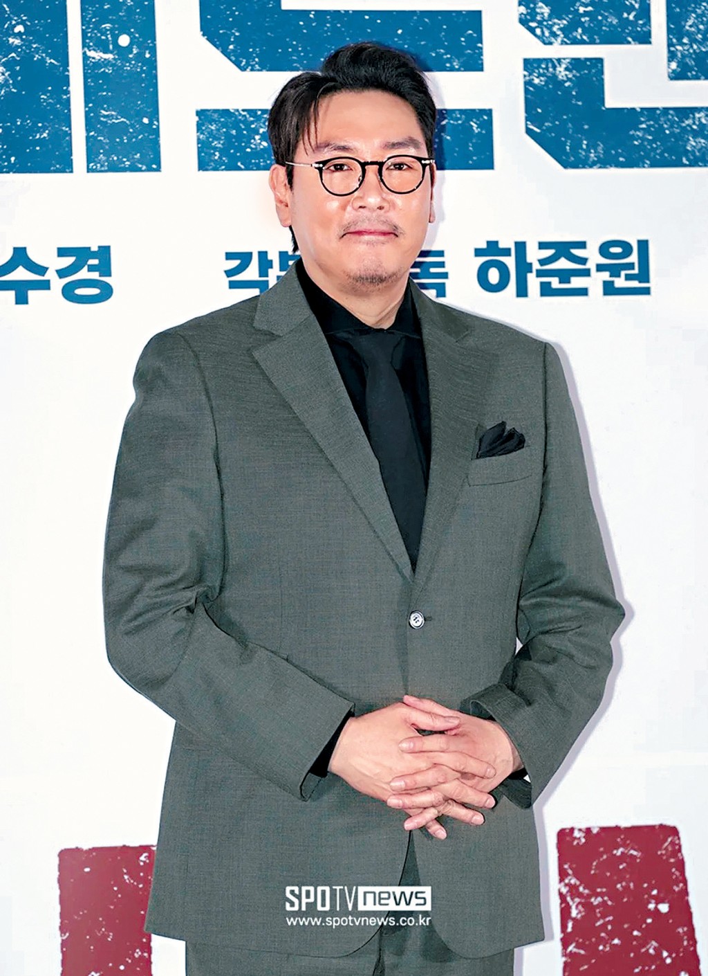 趙震雄再被爆打導演及向新人潑冰塊。