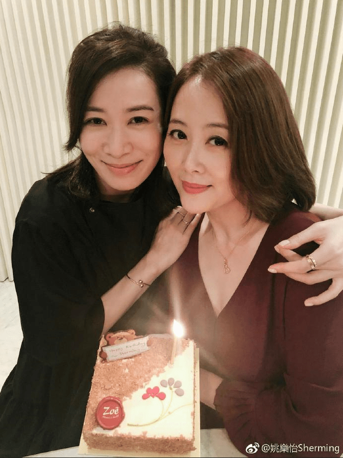 姚乐怡和佘诗曼姊妹情深，阿佘为她庆祝生日。