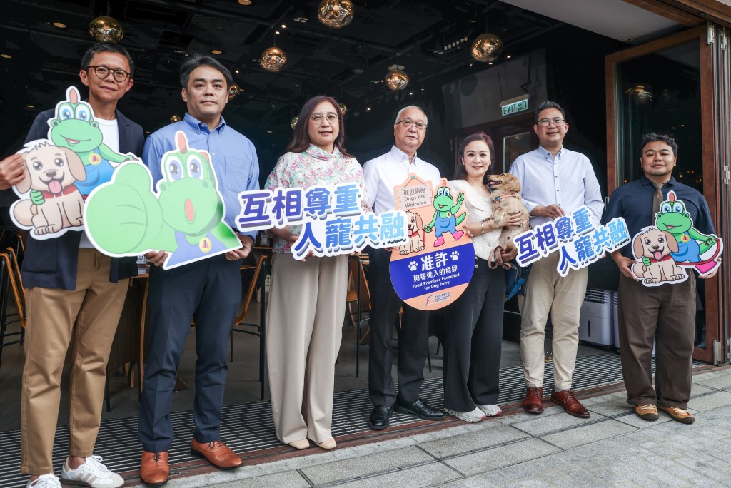 食環署發言人強調,新措施推出初期,各方面都需要適應,有關經驗有助業界更全面理解提出申請時需要考慮的因素。 食環署發言人強調,新措施推出初期,各方面都需要適應,有關經驗有助業界更全面理解提出申請時需要考慮的因素。