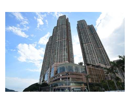 藍灣半島兩房海景單位錄售價及呎價雙破頂成交。