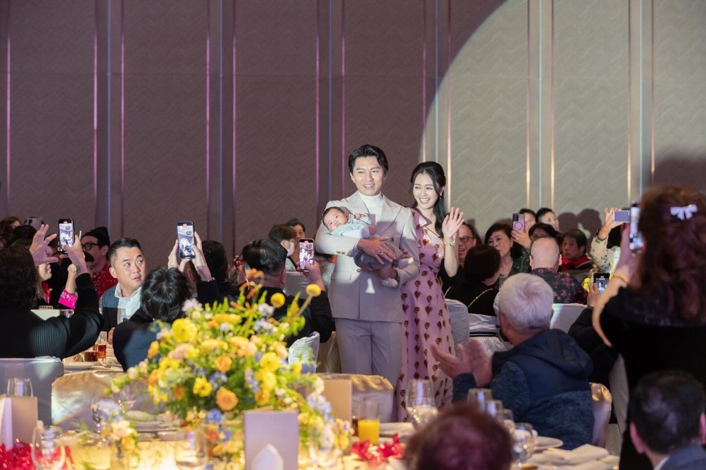 张宝儿今日（21日）在IG上载日前儿子「袁咕碌」百日宴的精彩照片及影片。