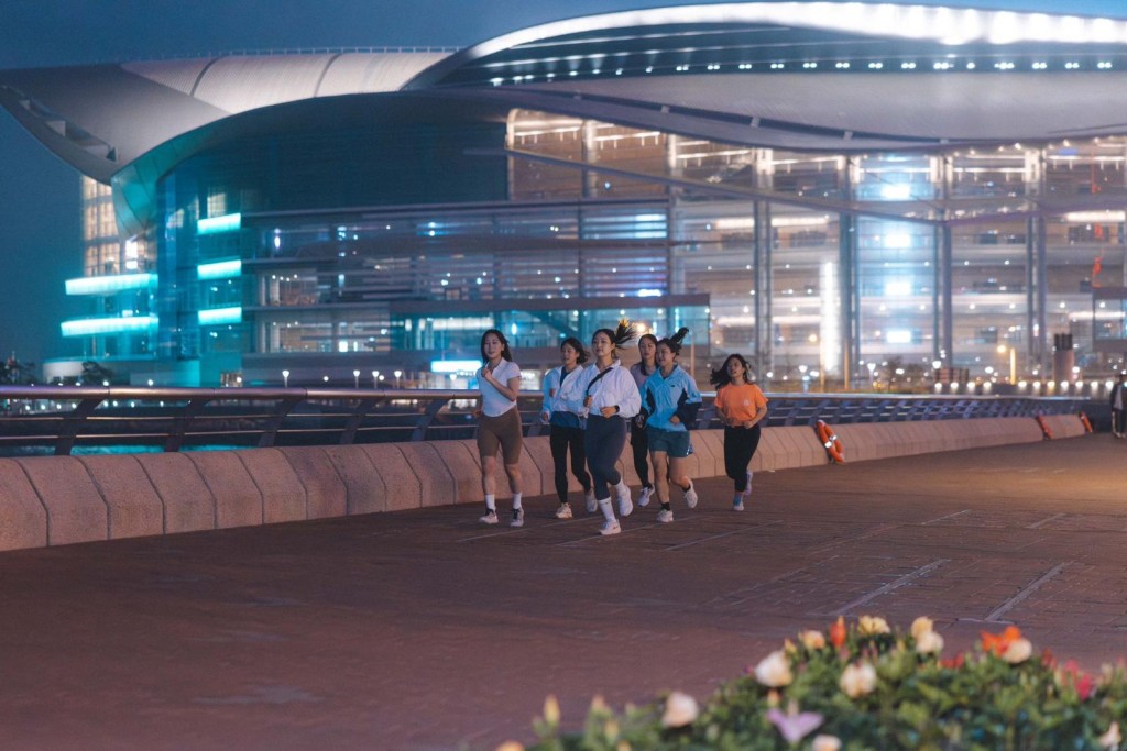旅发局为韩国旅客设夜跑行程。旅发局提供图片