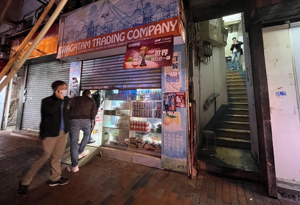 2023年2月，警方發現兩名泰籍女子被誘騙來港打工，之後遭禁錮在油麻地廟街強迫提供性服務。警方其後拘捕6人，包括女主腦「廟街皇后」及其女兒。資料圖片