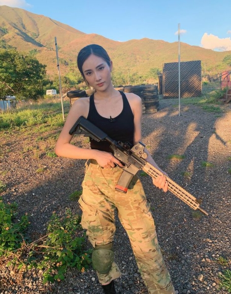 希望大家留意她的工作。