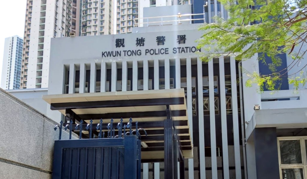 觀塘警區雜項調查隊突擊搜查區內多間派對房間。