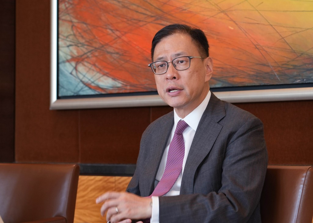 杜淦堃表示,地緣政治影響全世界,無人能獨善其身,關鍵是在全球亂局中尋找機遇。 杜淦堃表示,地緣政治影響全世界,無人能獨善其身,關鍵是在全球亂局中尋找機遇。