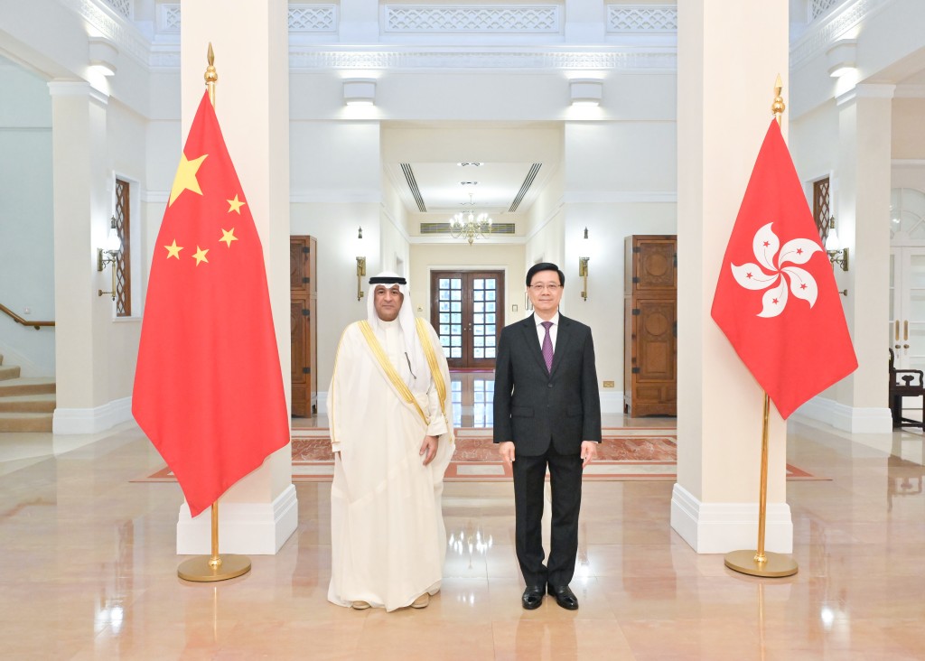 李家超指出，海合会成员国是香港重要的贸易及投资夥伴。