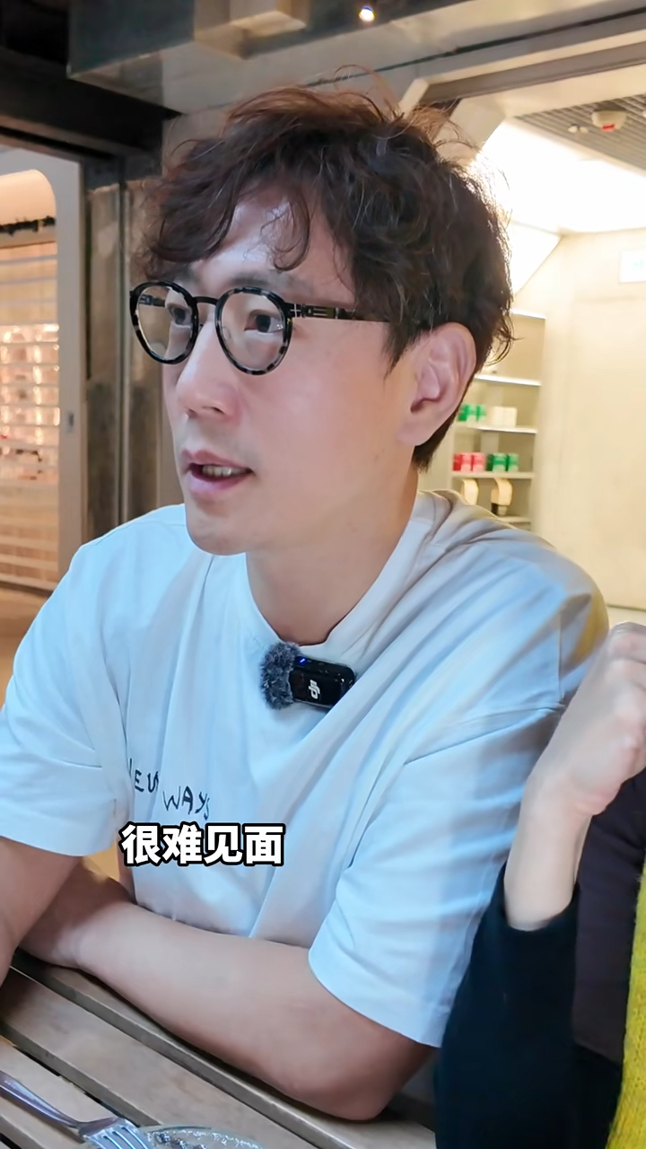 鄺文珣與老公拍拖初期，原來因藝人身份令他「嫌棄」。