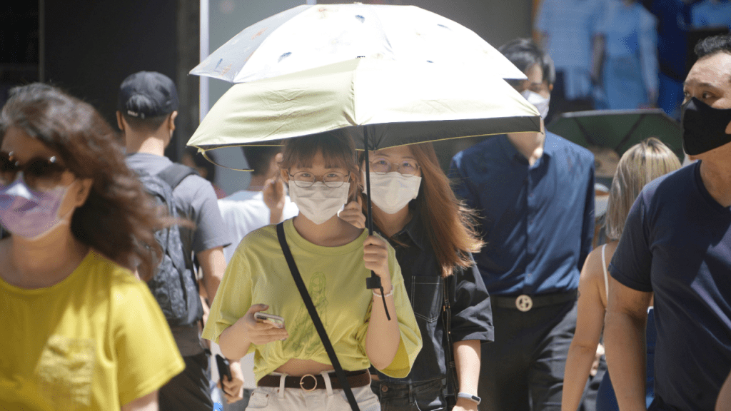 林永和籲市民在戶外感到疲倦及不適,要盡快休息。資料圖片