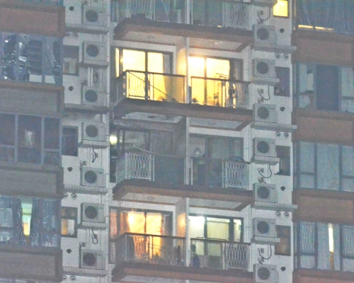 ‎元朗翹翠峰單位火警。