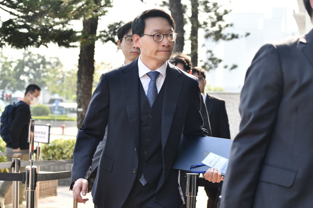 獨立委員會早前委任資深大律師俞匡庭為代表大律師。