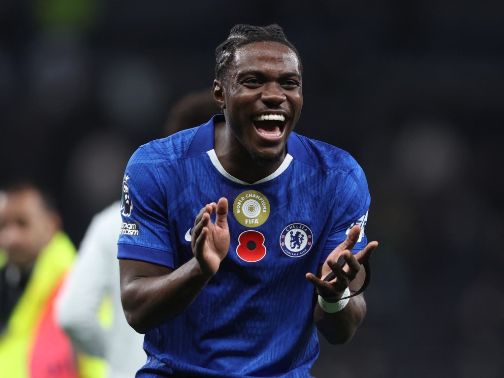 曼联拒绝接收伤患缠身的拉维亚。路透社