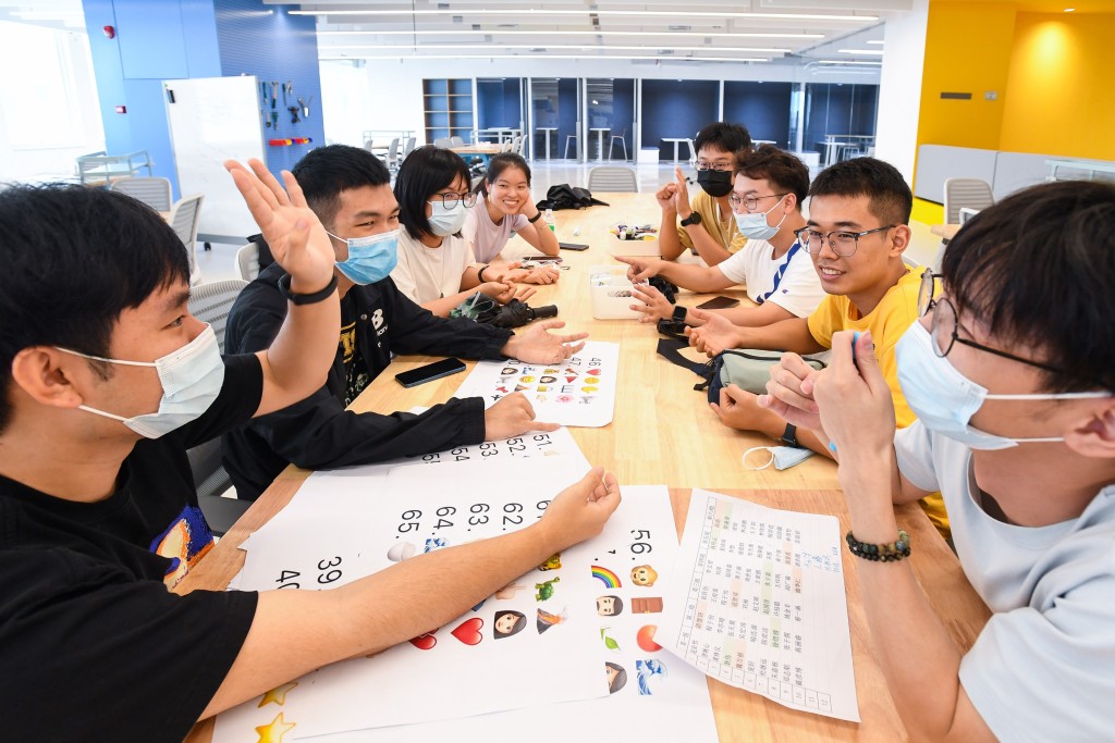 有學者及智庫認同新安排有助吸引內地人才來港，但認為院校須增加他們的香港經歷。 資料圖片