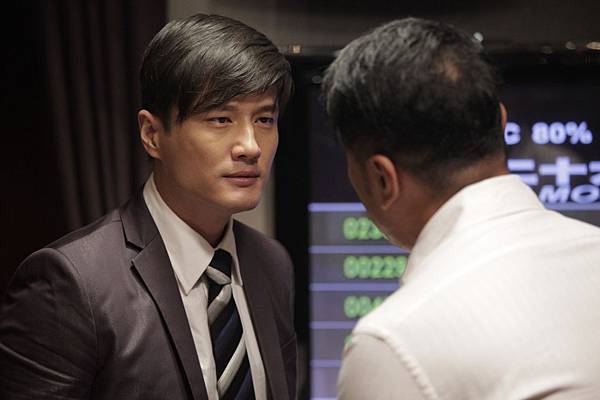 尹子維亦拍過多部電影，近年有《奪命金》。