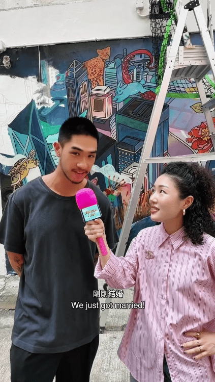 胡智同大方透露兩人拍拖 8 年並於今年5月新婚，獲讚絕世好男人。