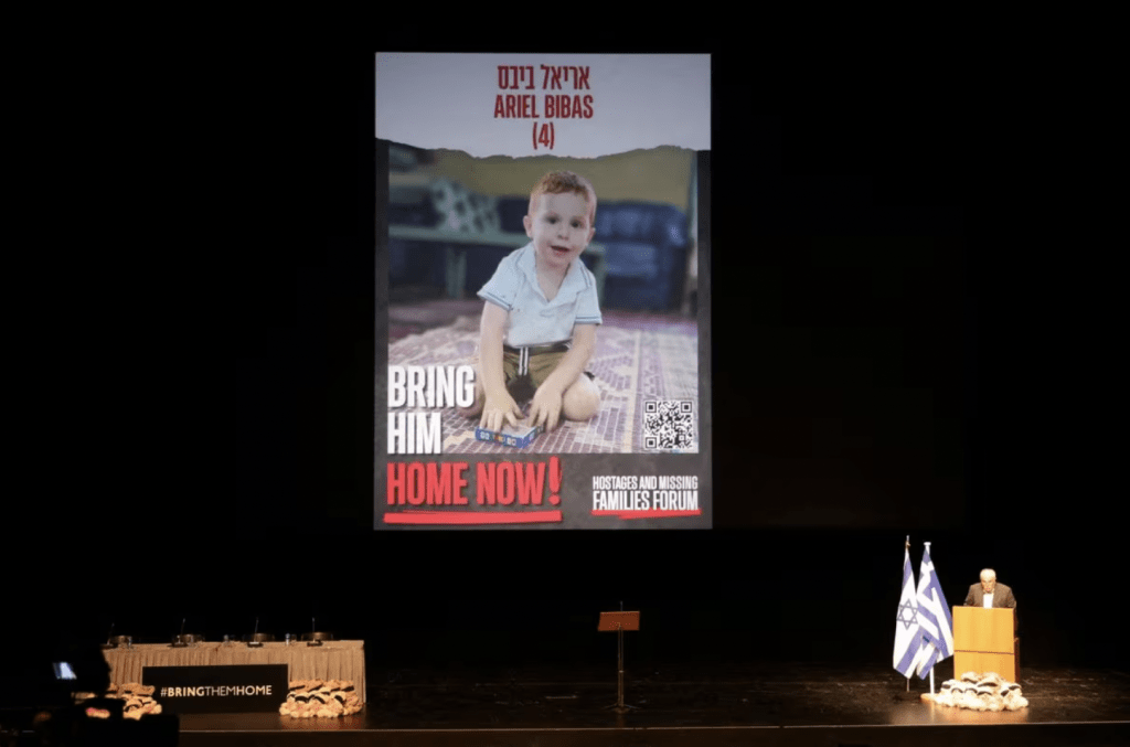 傳出年僅十個月大、加沙人質中年紀最小的以色列男嬰比巴斯(Kfir Bibas)喪生的消息。路透社